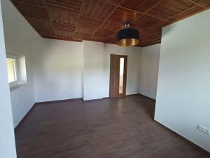 Pronájem rodinného domu, Hradištko, Chatařská, 120 m2