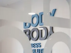 Prodej obchodního prostoru, Plzeň, Veleslavínova, 3508 m2