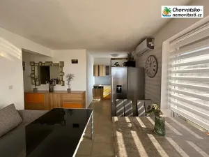 Prodej bytu 3+kk, Mandre, Chorvatsko, 69 m2