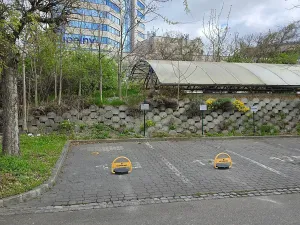 Pronájem garážového stání, Brno, Heršpická, 12 m2