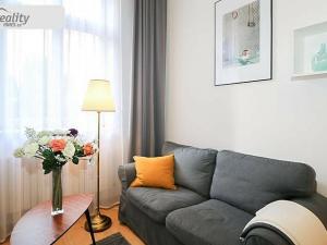 Pronájem bytu 2+kk, Praha - Vinohrady, Belgická, 34 m2