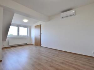 Pronájem bytu 2+kk, Rosice, Palackého nám., 68 m2