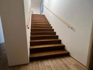 Prodej vícegeneračního domu, Praha - Prosek, Prosecká, 266 m2