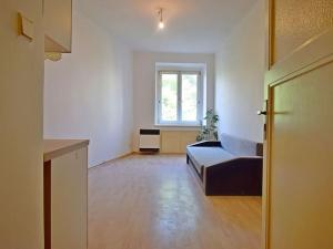 Pronájem bytu 1+kk, Praha - Vršovice, Přípotoční, 25 m2
