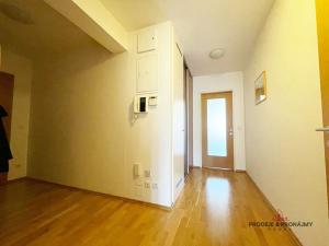 Pronájem bytu 2+kk, Praha - Smíchov, Karla Engliše, 64 m2