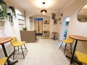 Pronájem restaurace, Praha - Staré Město, Karoliny Světlé, 50 m2