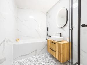 Prodej bytu 3+kk, Praha - Troja, Velká skála, 89 m2