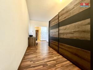 Prodej bytu 4+1, Velešín, Sídliště, 78 m2