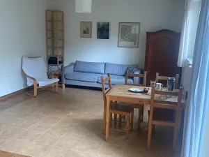 Prodej rodinného domu, Dolní Břežany, U Lesa, 160 m2