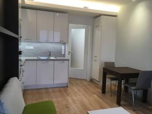 Pronájem bytu 1+kk, Praha - Stodůlky, Mukařovského, 27 m2