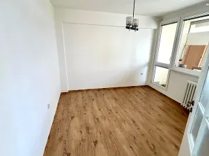 Pronájem bytu 2+1, Kladno, Petrohradská, 62 m2