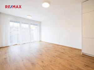 Pronájem bytu 1+kk, Praha - Háje, Výstavní, 32 m2
