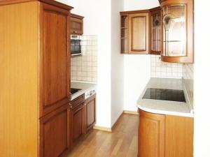Pronájem bytu 2+kk, Praha - Hlubočepy, Voskovcova, 46 m2