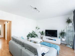 Prodej bytu 2+kk, Hostivice, Ječná, 48 m2