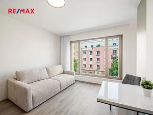 Pronájem bytu 1+kk, Praha - Žižkov, Malešická, 35 m2