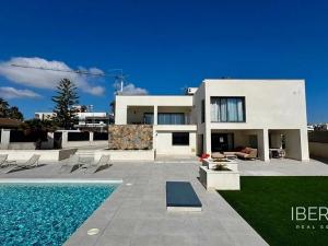 Prodej rodinného domu, Torrevieja, Španělsko, 200 m2