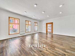 Pronájem obchodního prostoru, Znojmo, Horní náměstí, 36 m2