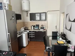 Pronájem bytu 2+kk, Praha - Karlín, Pernerova, 46 m2