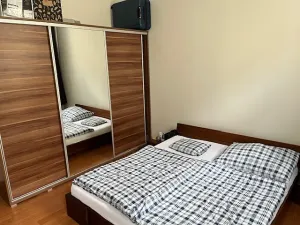 Pronájem bytu 2+kk, Praha - Karlín, Pernerova, 46 m2