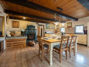 Prodej chaty, Radvanice, 151 m2