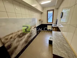 Pronájem obchodního prostoru, Praha - Újezd nad Lesy, Starokolínská, 8 m2