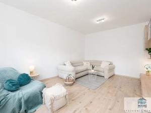 Prodej bytu 2+1, Velké Opatovice, nám. Míru, 63 m2