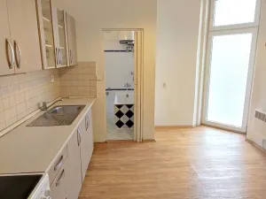 Pronájem bytu 2+1, Praha - Smíchov, U Nikolajky, 62 m2