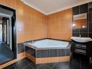 Prodej kanceláře, Brno, Haasova, 246 m2