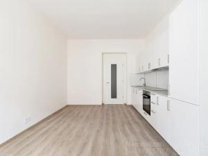 Pronájem bytu 2+kk, Praha - Libeň, V zahradách, 51 m2
