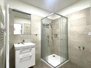 Pronájem bytu 1+kk, Praha - Libeň, U Rokytky, 48 m2