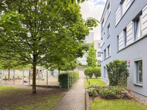 Pronájem bytu 3+kk, Praha - Prosek, Valečovská, 72 m2