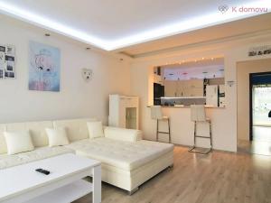 Prodej vícegeneračního domu, Dubenec, 250 m2
