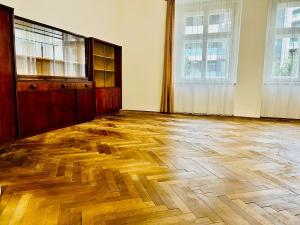 Pronájem bytu 3+kk, Praha - Nusle, Nuselská, 95 m2