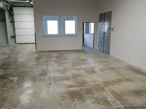 Pronájem výrobních prostor, Cheb, 2435 m2