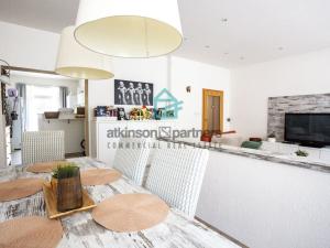 Prodej rodinného domu, České Budějovice - České Budějovice 7, Komenského, 180 m2
