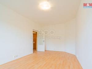 Pronájem bytu 1+1, Aš, Hlavní, 34 m2