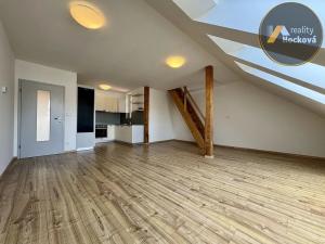 Prodej bytu 2+kk, Praha - Libeň, Zenklova, 99 m2