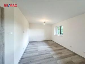 Prodej bytu 4+kk, Mukařov, Na Budech, 100 m2