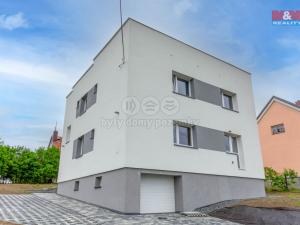 Prodej rodinného domu, Hrabyně, 188 m2