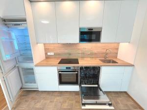 Pronájem bytu 1+kk, Praha - Holešovice, U průhonu, 39 m2
