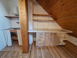 Pronájem bytu 1+1, Praha - Michle, Jihlavská, 42 m2