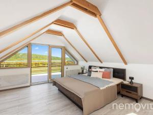 Prodej rodinného domu, Březová-Oleško, Východní, 285 m2