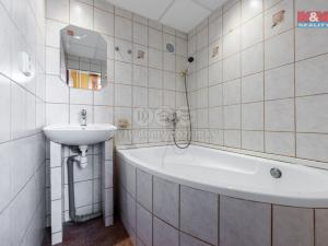 Prodej bytu 3+1, Sokolov, Švabinského, 82 m2