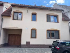 Dražba rodinného domu, Staré Město, Jezuitská, 218 m2