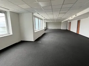 Pronájem kanceláře, Praha - Smíchov, Plzeňská, 356 m2
