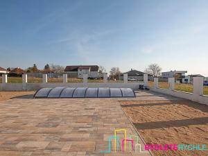 Prodej vily, Větrušice, 250 m2