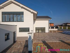 Prodej vily, Větrušice, 250 m2