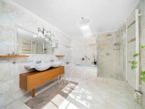 Prodej rodinného domu, Horoměřice, Za Špejcharem, 458 m2