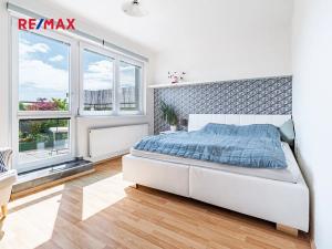 Prodej bytu 4+kk, Praha - Uhříněves, Františka Diviše, 94 m2