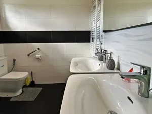 Prodej ubytování, Dešov, 2827 m2